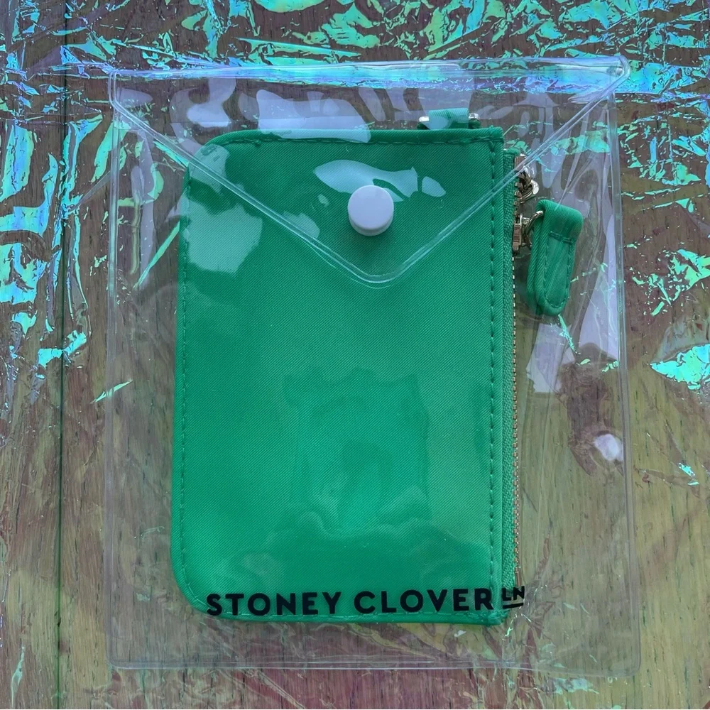 🆕 Stoney Clover Lane Avocado Green Nylon Keychain Wallet